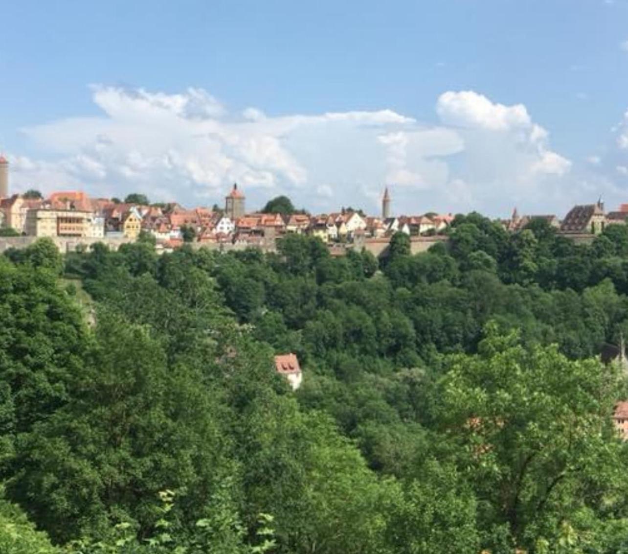 Ferienhaus Kobolzeller Schloesschen A.D.Weinsteige 罗滕堡 外观 照片
